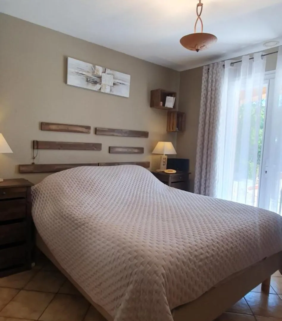Holiday home Maison Familiale Avec Piscine Et Boulodrome Dans Le Luberon Caseneuve France