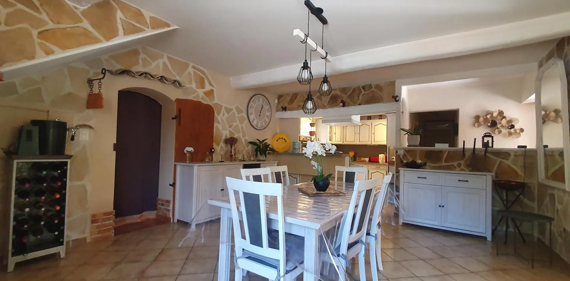 Maison Familiale Avec Piscine Et Boulodrome Dans Le Luberon Caseneuve 0*,