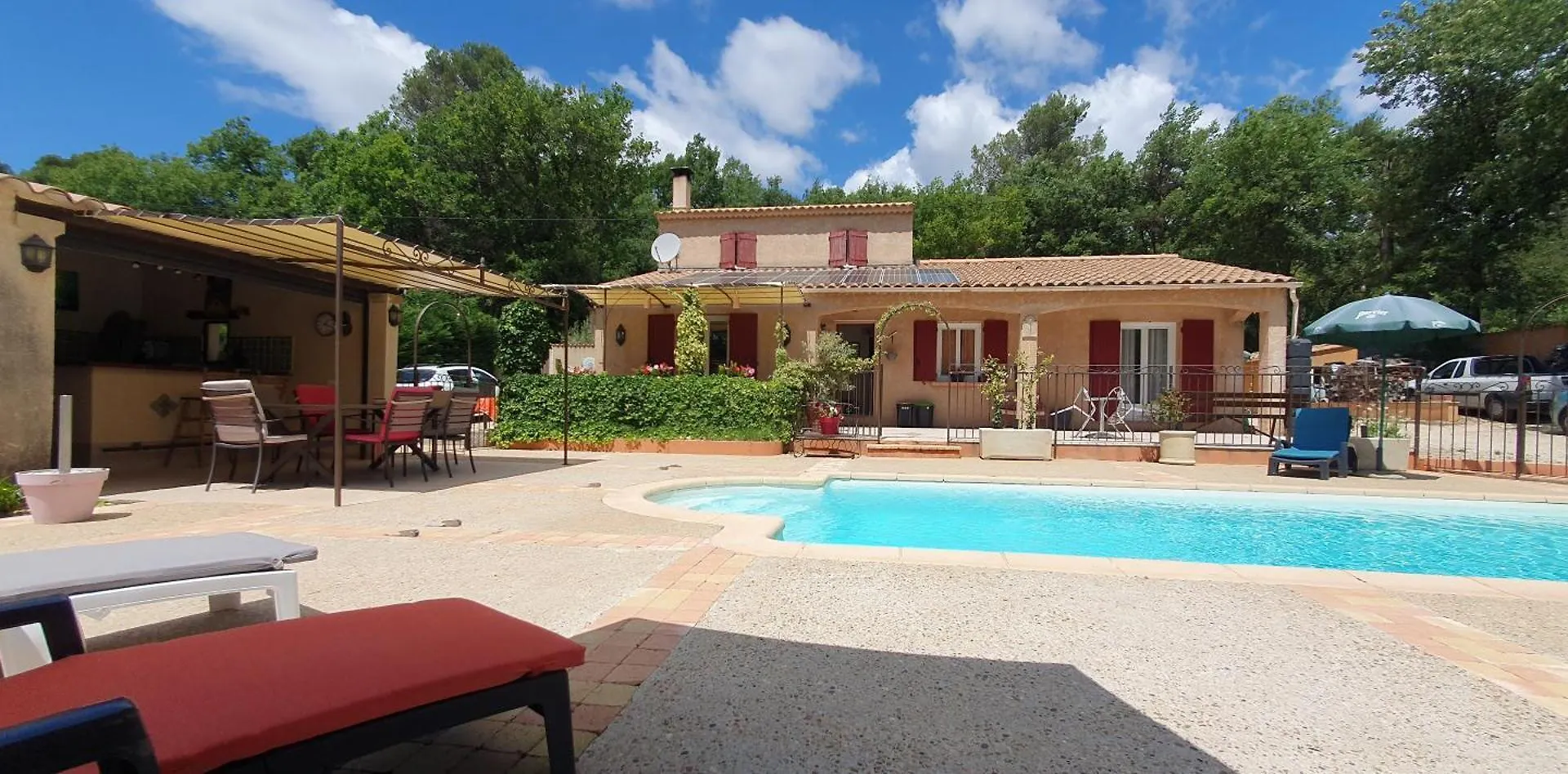 Maison Familiale Avec Piscine Et Boulodrome Dans Le Luberon Caseneuve Holiday home