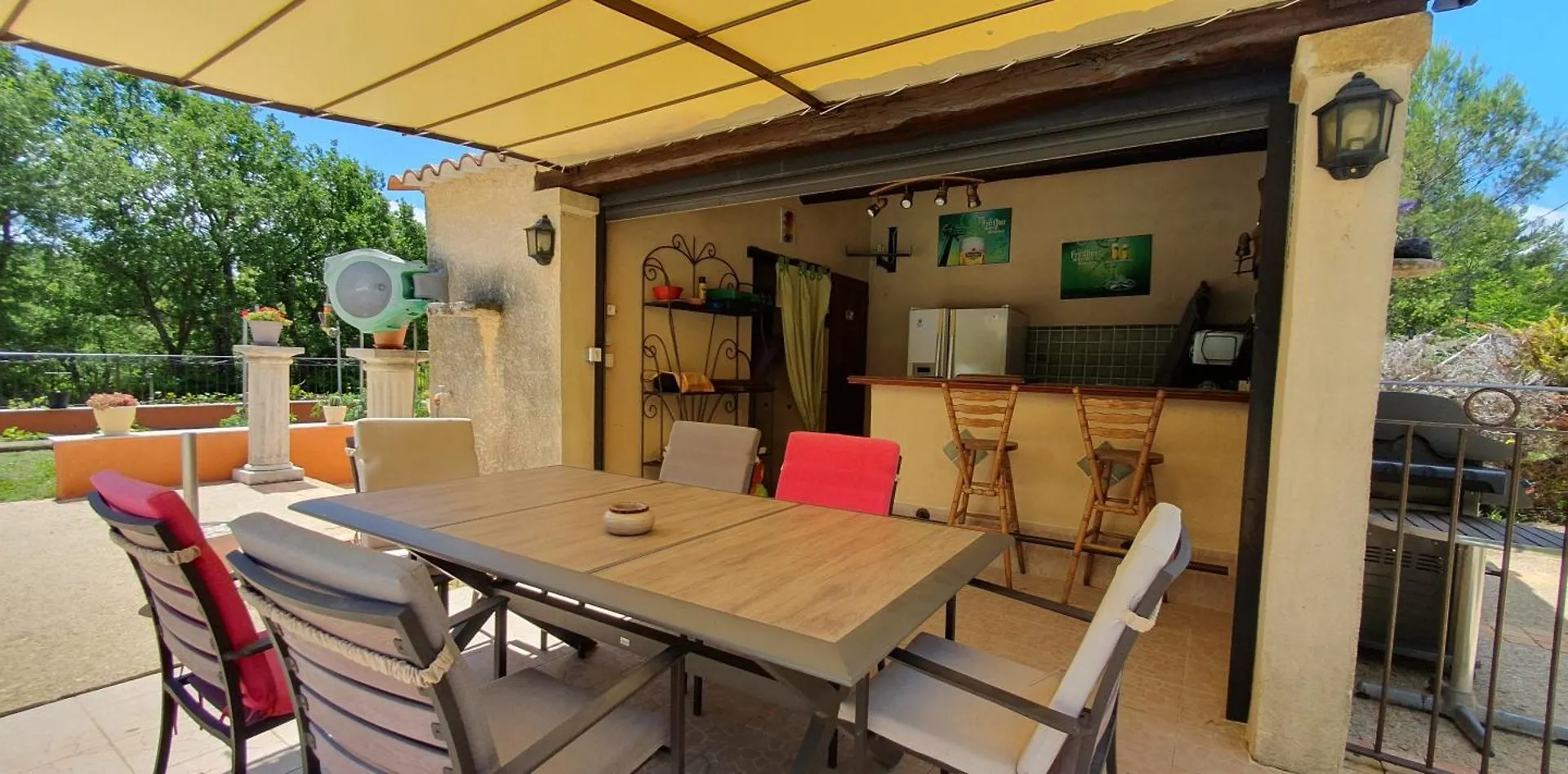 Holiday home Maison Familiale Avec Piscine Et Boulodrome Dans Le Luberon Caseneuve