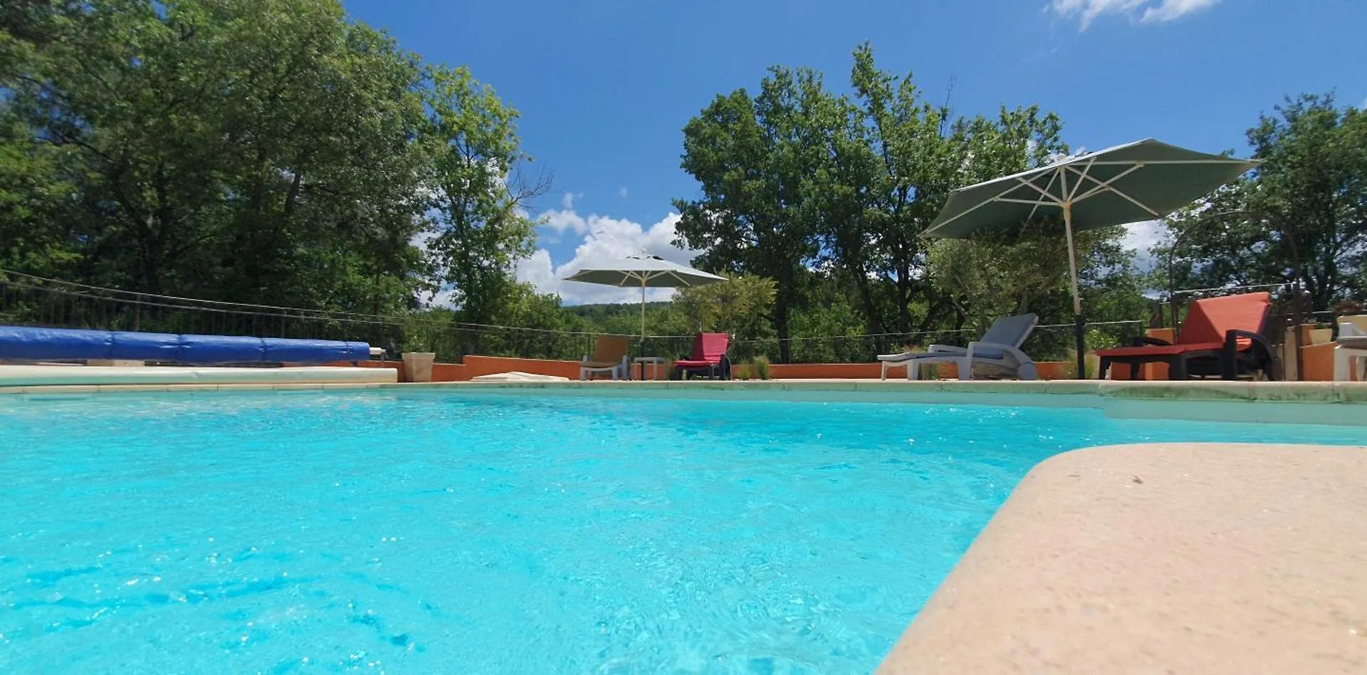 Maison Familiale Avec Piscine Et Boulodrome Dans Le Luberon Caseneuve
